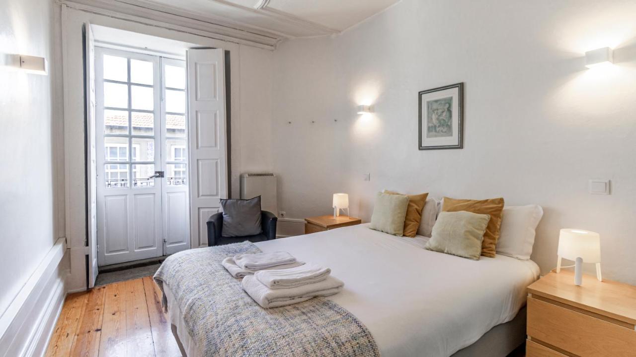 Appartamento 61 - Bright 2br W/ Balcony By Lovelystay Oporto