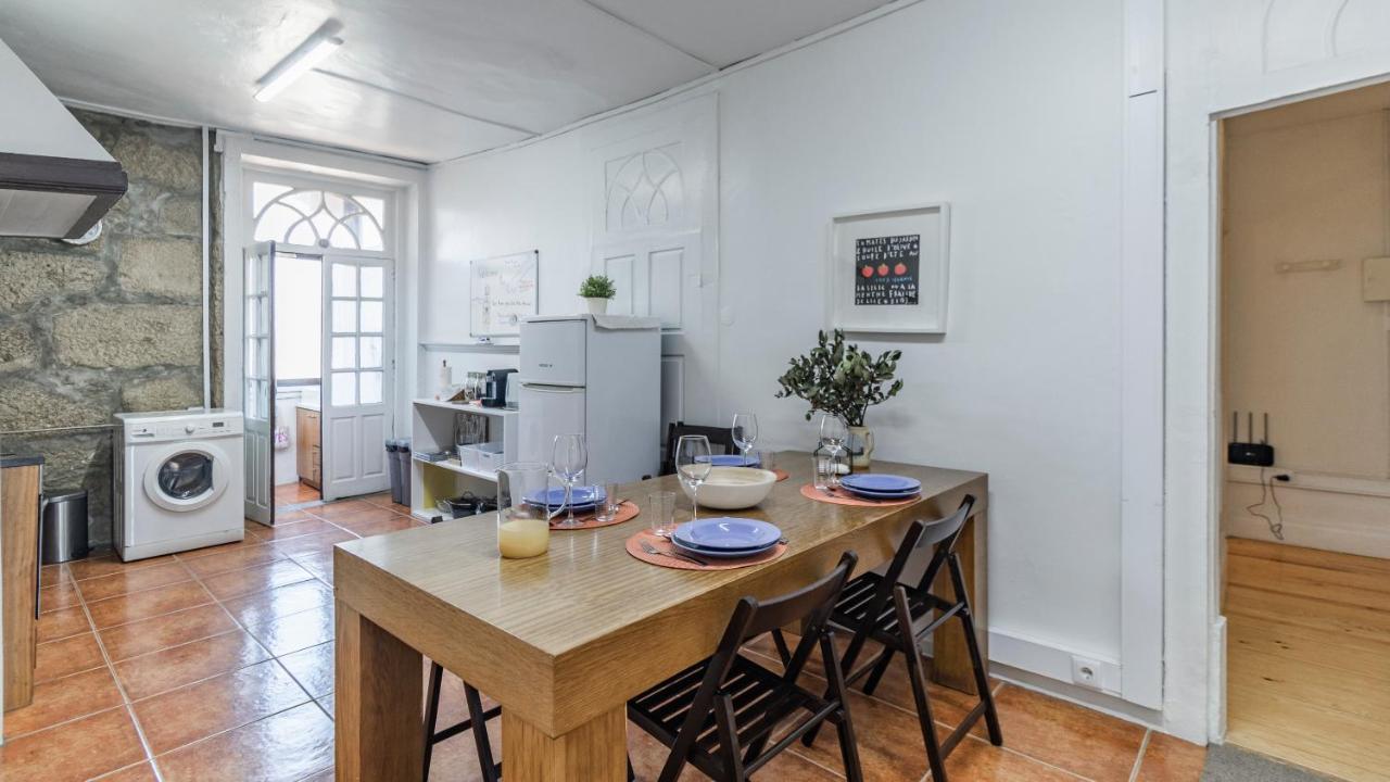 Appartamento 61 - Bright 2br W/ Balcony By Lovelystay Oporto