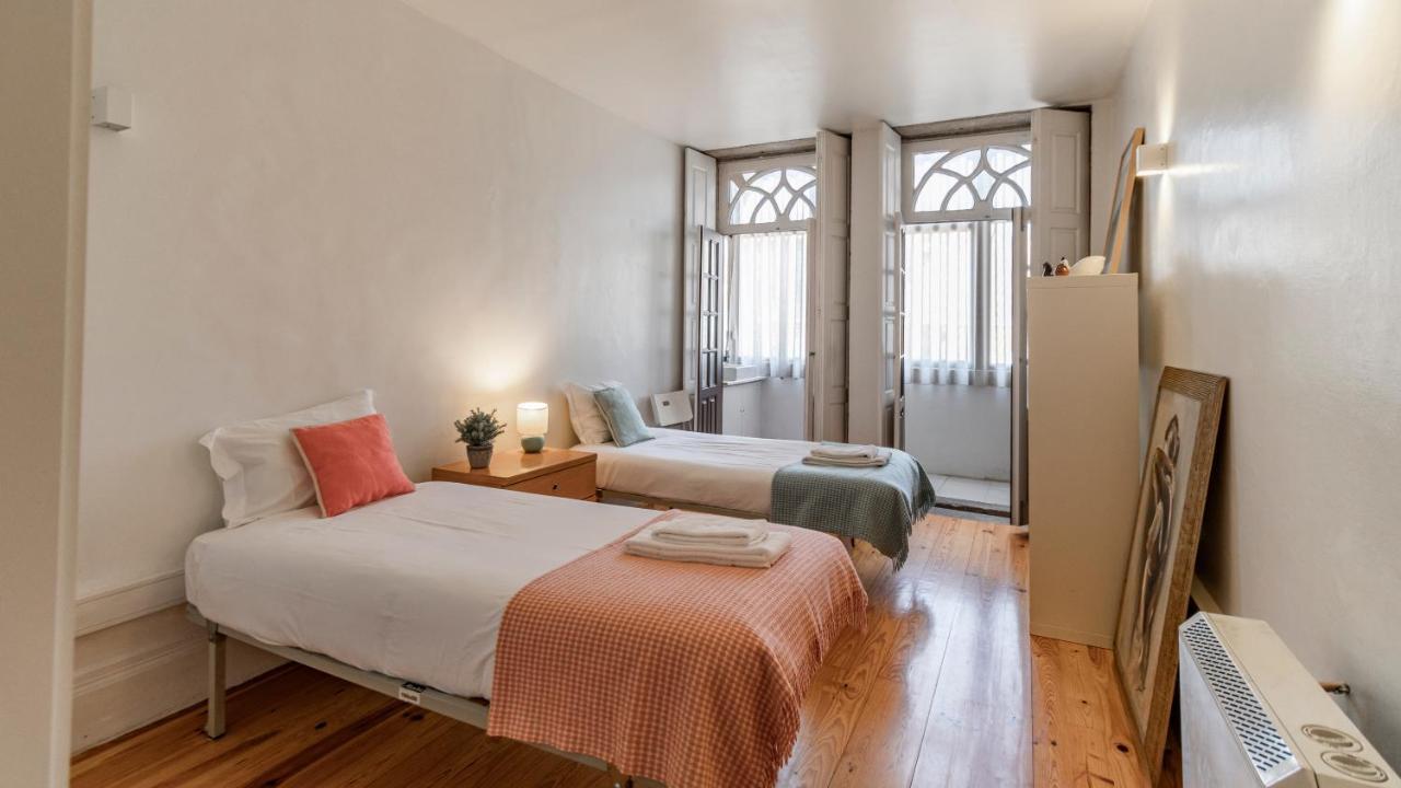 Appartamento 61 - Bright 2br W/ Balcony By Lovelystay *