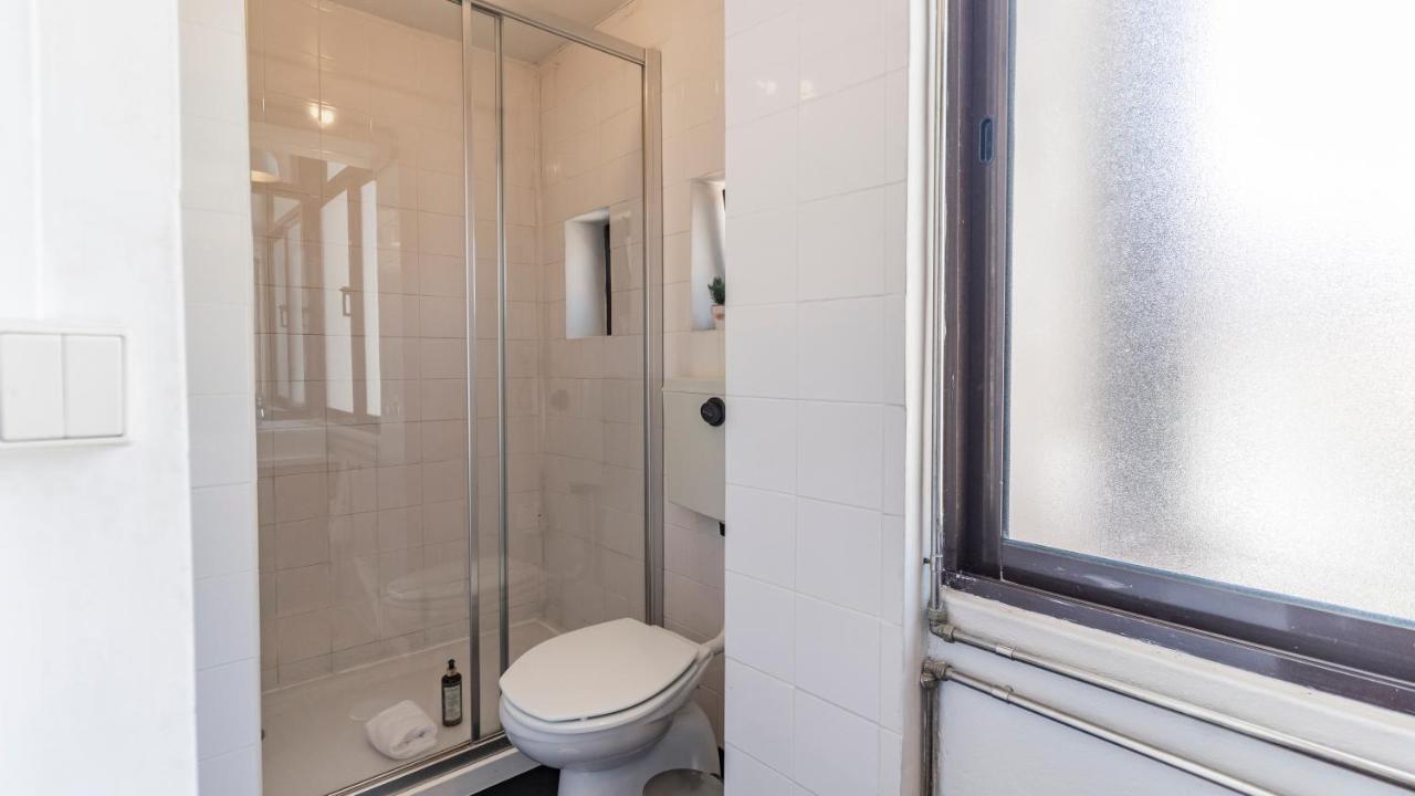 61 - Bright 2br W/ Balcony By Lovelystay Apartment Porto